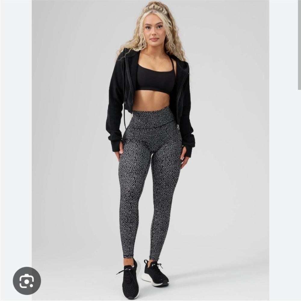 Buff Bunny Legacy Leggings, Black Bossy Print